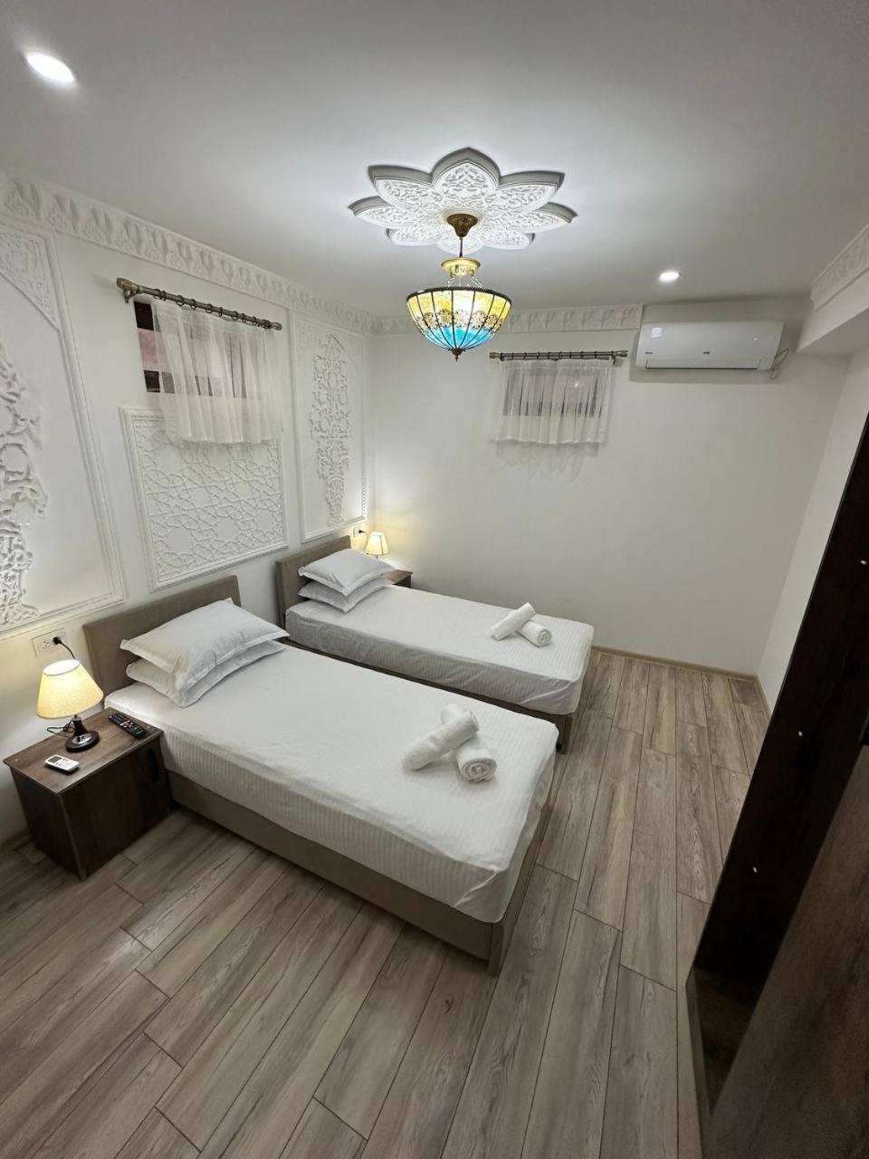 Everland Guest House Buchara Exterior foto